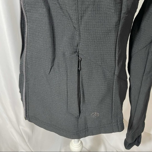 MPG Black Lightweight Jacket - Picture 8 of 15